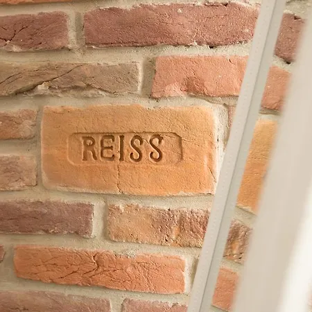 в центрі на вулиці шевченка 12 дуже комфортна недалеко біля вокзалу *