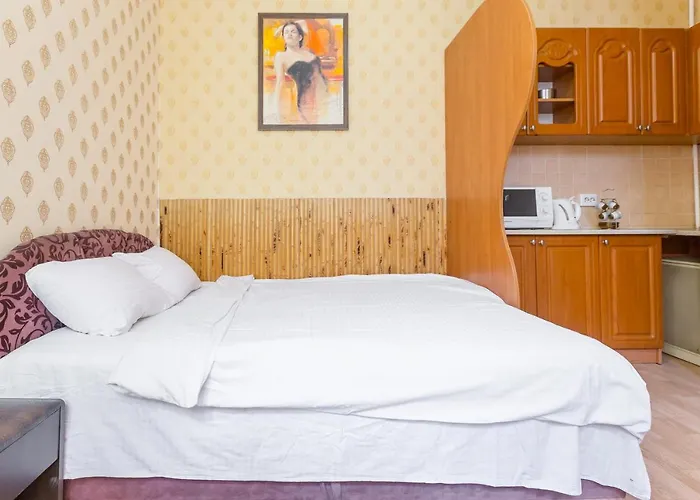 в центрі на вулиці шевченка 12 дуже комфортна недалеко біля вокзалу Apartment Lviv