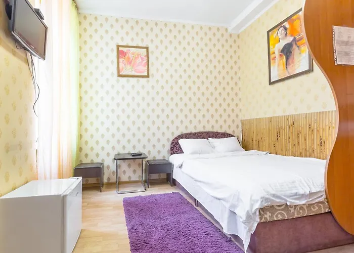 в центрі на вулиці шевченка 12 дуже комфортна недалеко біля вокзалу *