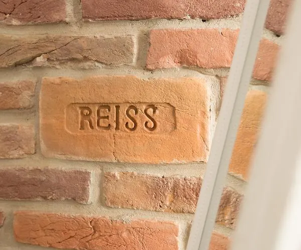 в центрі на вулиці шевченка 12 дуже комфортна недалеко біля вокзалу *